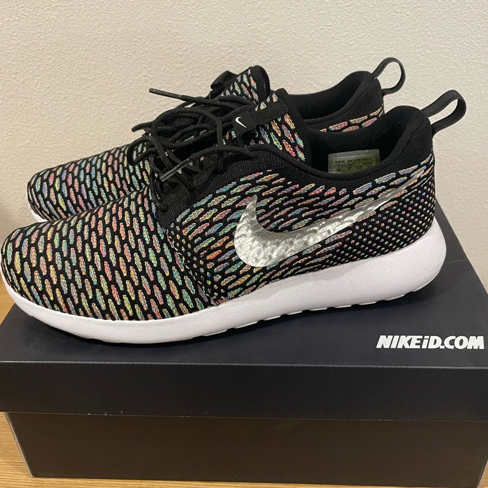 Nike - Roshe Run - Size 10